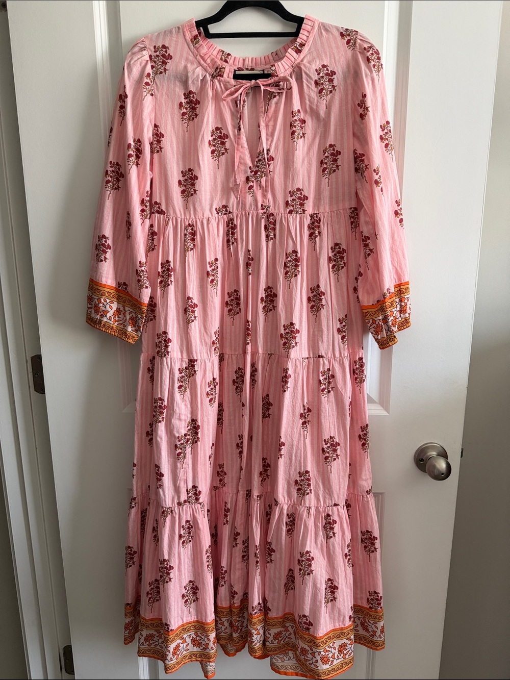 Tuckernuck Women’s Pink Floral Tiered Dress Small EUC